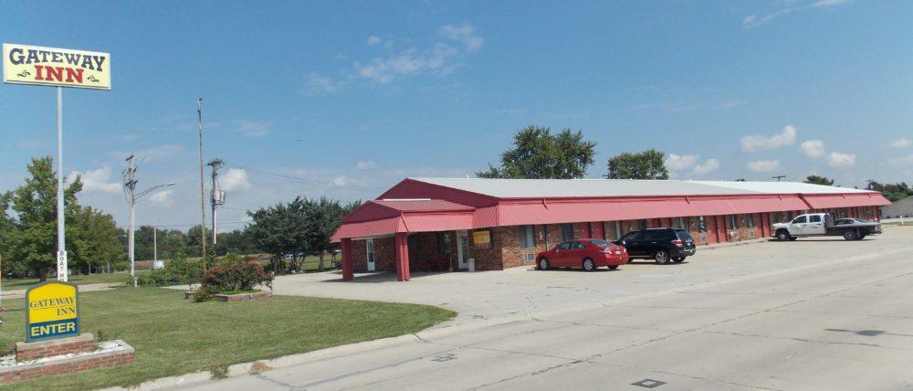 Gateway Inn Sullivan Exterior photo